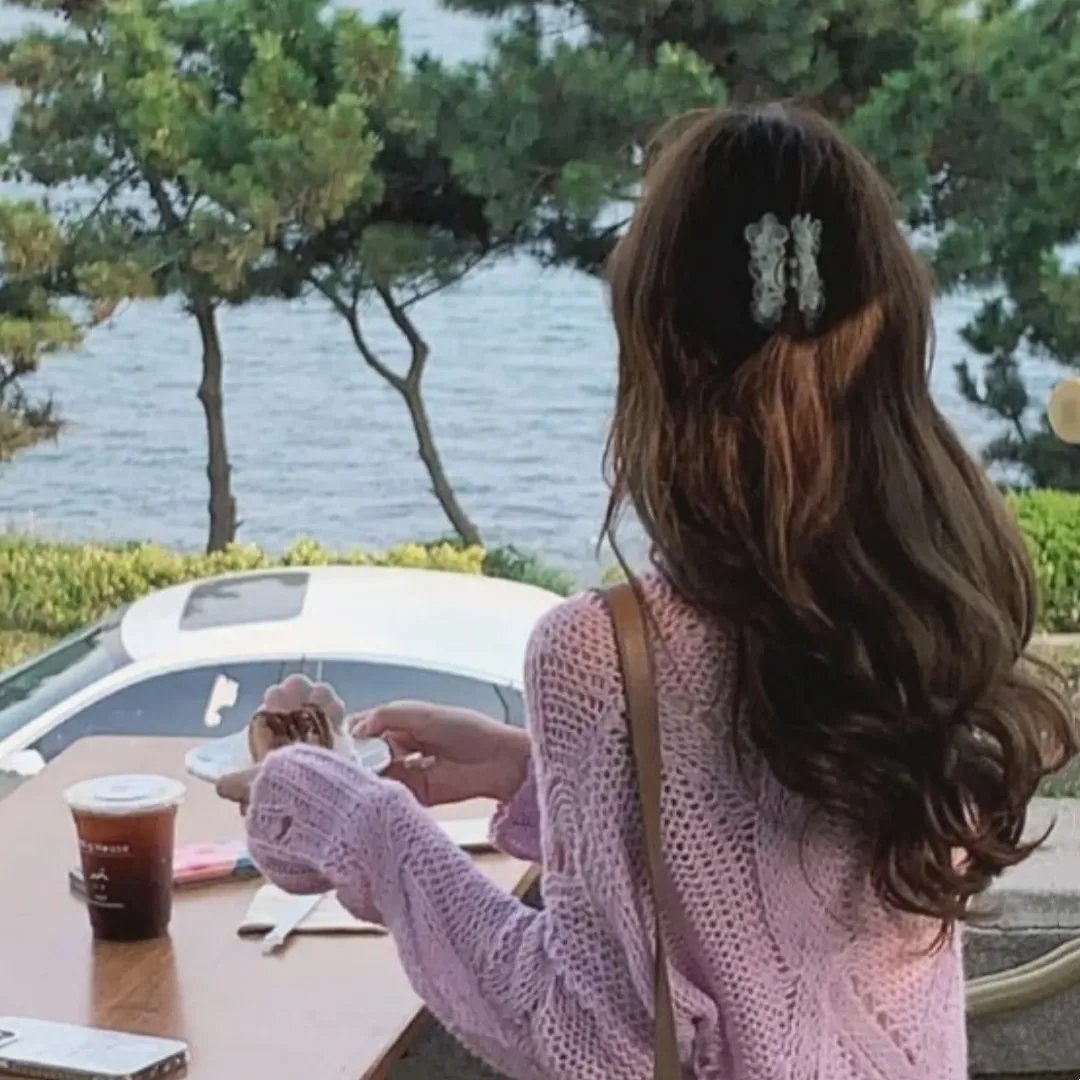 阳光灿烂的女人
